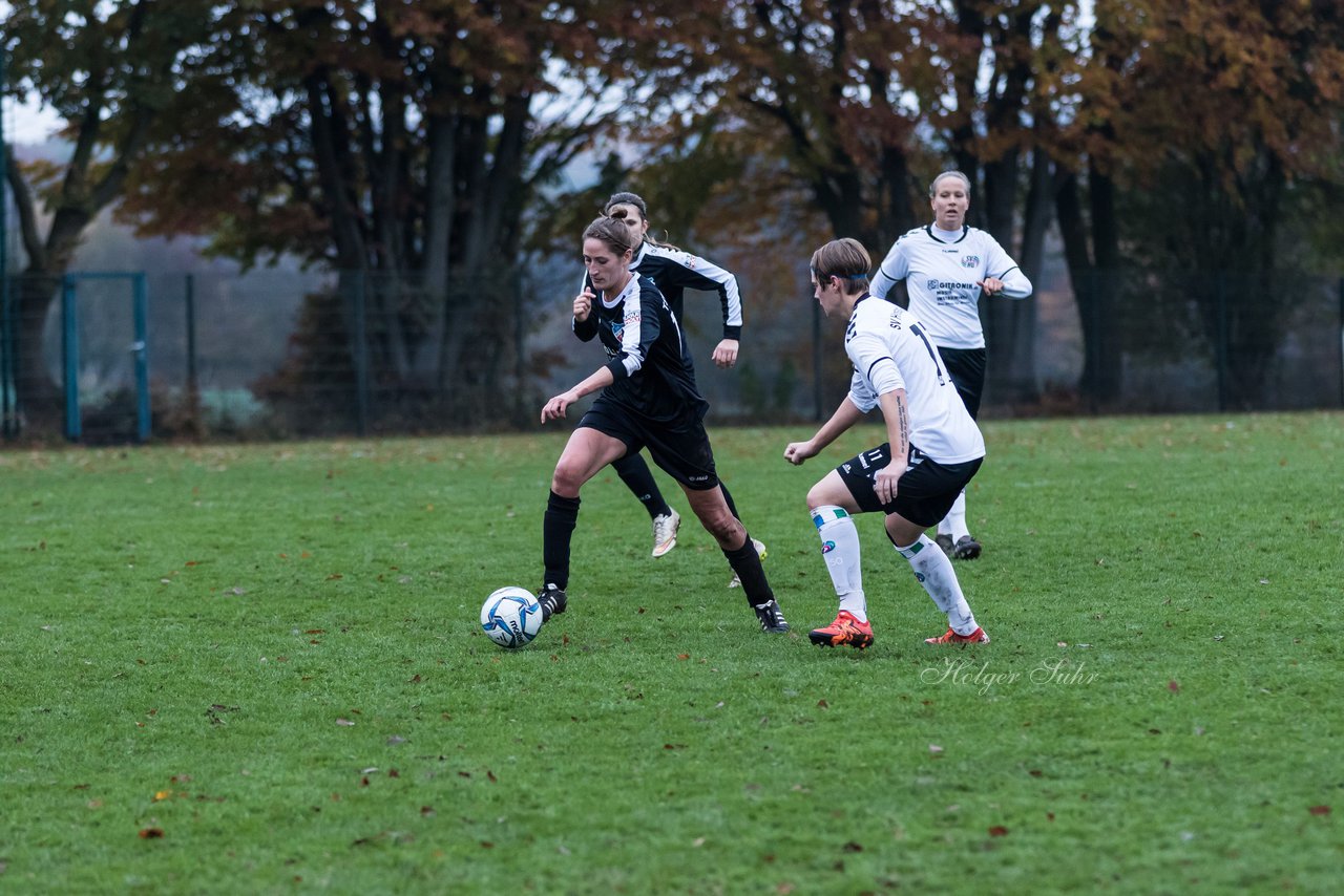 Bild 318 - Frauen SV Henstedt Ulzburg II - TSV Russee : Ergebnis: 5:0